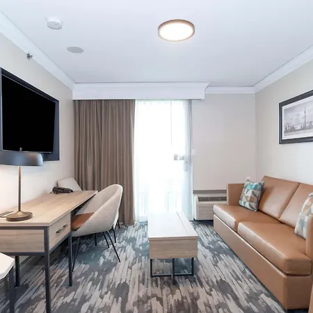 Sandman Signature Toronto Airport Hotel Exterior photo