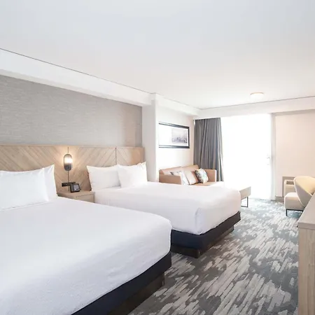Sandman Signature Toronto Airport Hotel Exterior photo