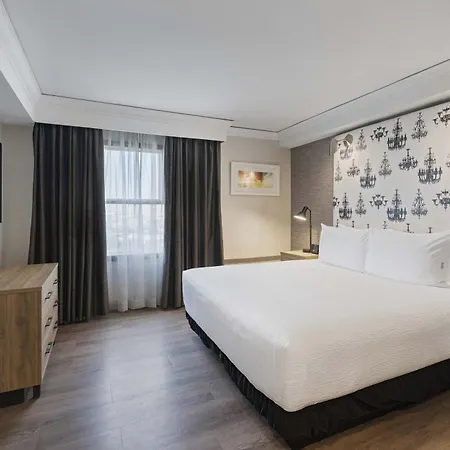 Sandman Signature Toronto Airport Hotel Exterior photo